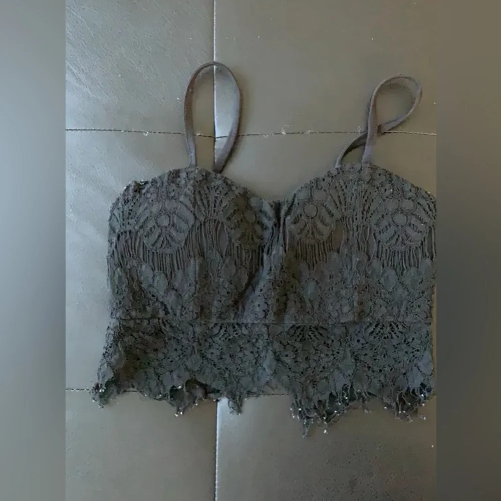 Croptop - Picture 1 of 2